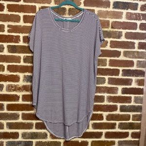 Anthropologie Floreat Loved by Anthropologie long tunic top